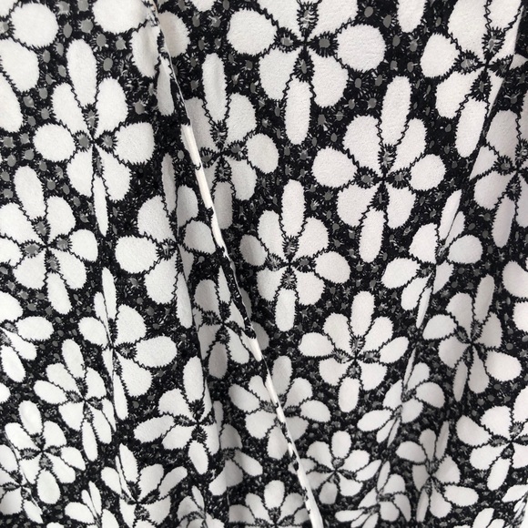 Anthropologie Maeve Floral Eyelet Wrap Tank - Picture 5 of 7